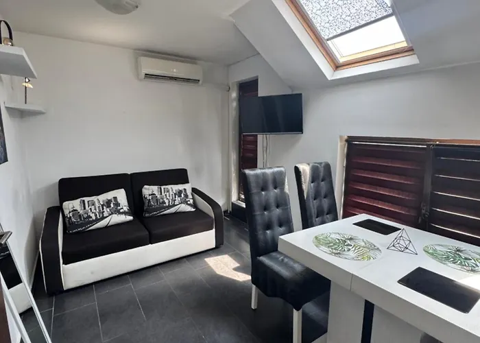 Urban Bay דירה וארנה